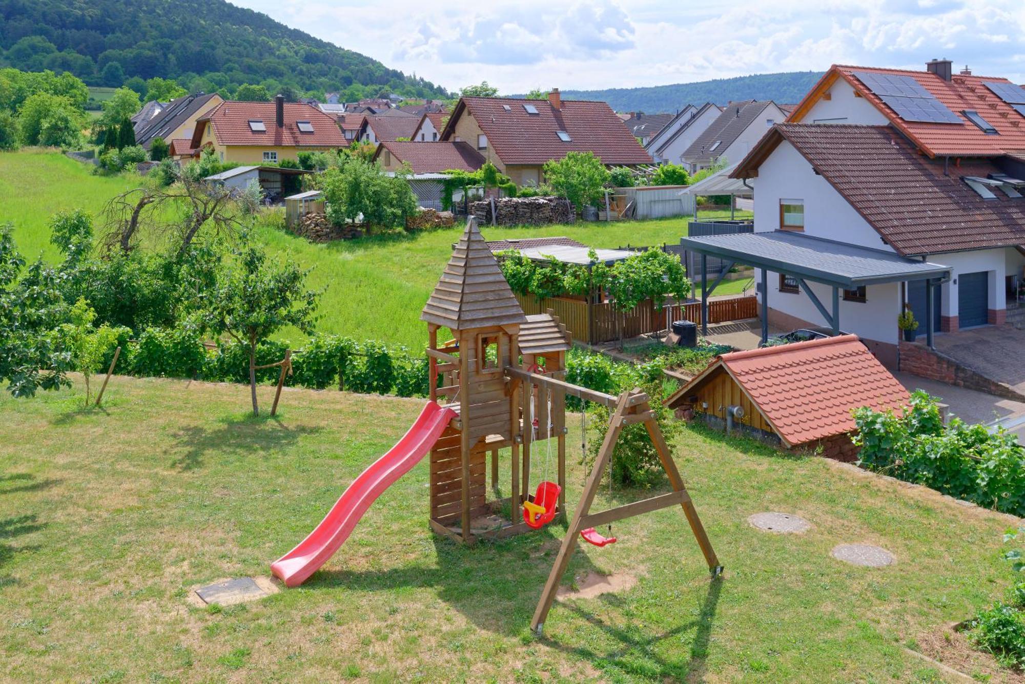 Main-Vinotel Weingut Helmstetter Buergstadt Eksteriør bilde